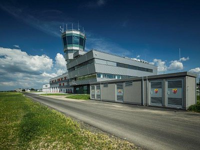 Ostrava, Prevádzkové stredisko a riadiaca veža na Letisku Leoša Janáčka